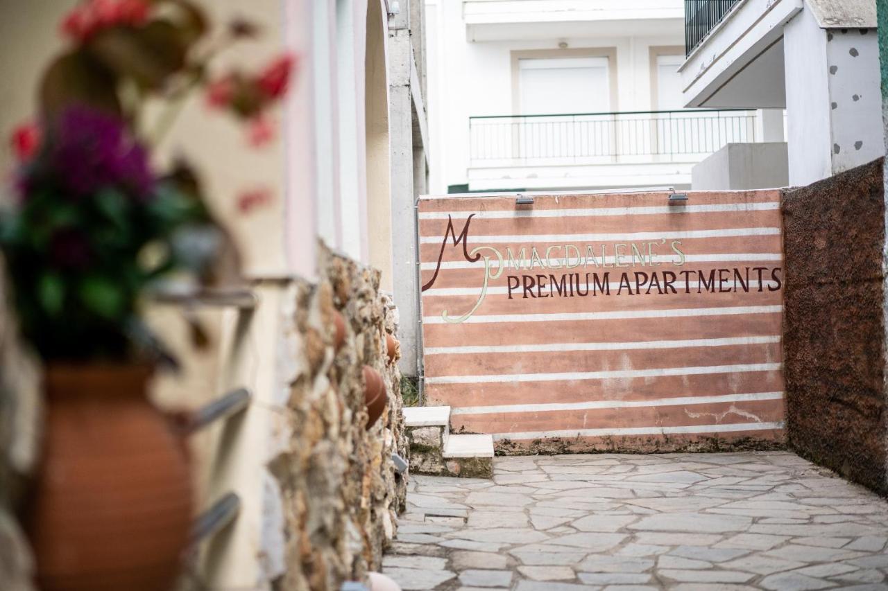 Magdalene's Premium Apartments Ofrínion Esterno foto